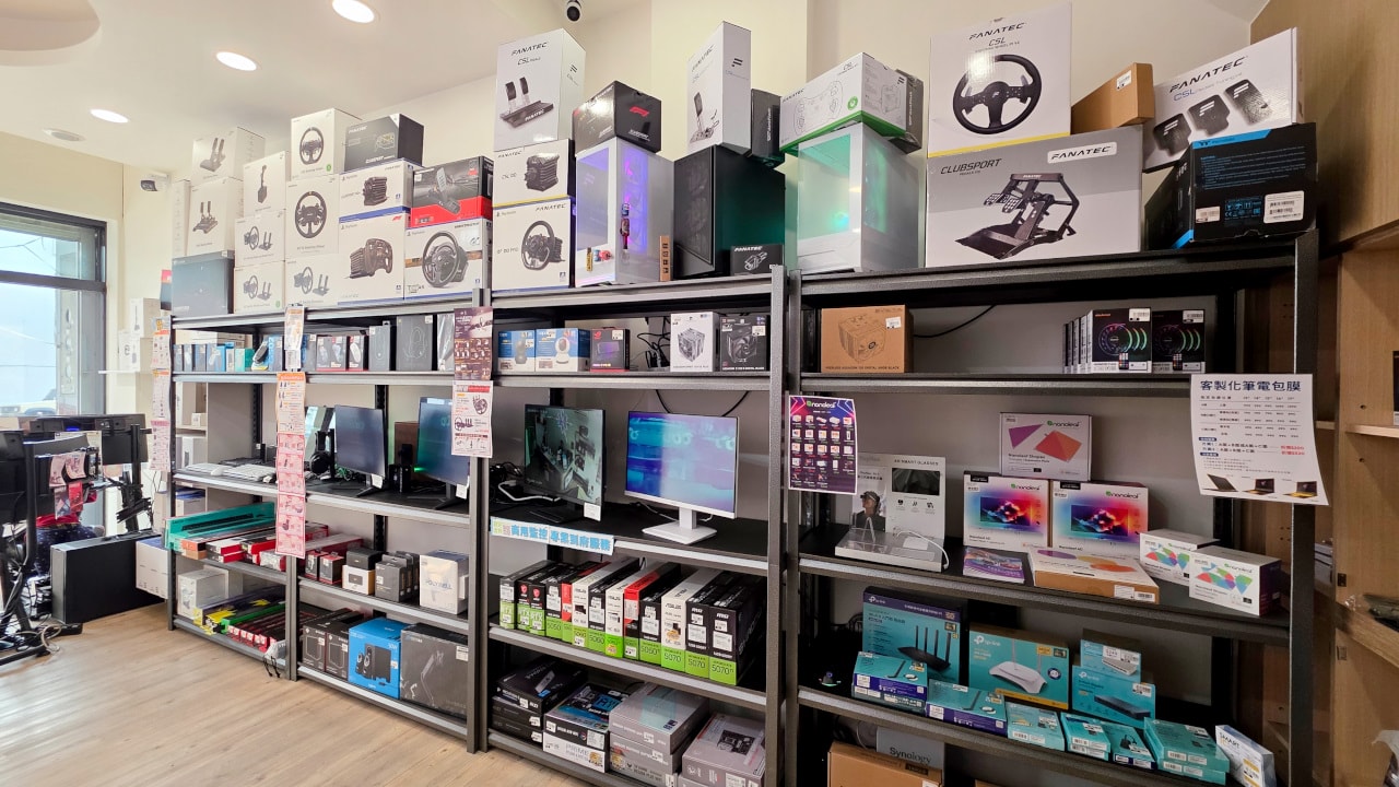 米特3C數位(台南東橋店) 電競周邊販售.賽車模擬器/飛行模擬器設備免費體驗