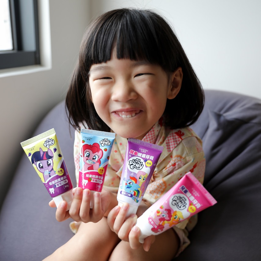 卡蘿琳彩虹小馬專為嬰幼童設計的刷牙洗沐產品推薦! 配合正確刷牙習慣,維持口腔健康! - 第2張圖 卡蘿琳彩虹小馬專為嬰幼童設計的刷牙洗沐產品推薦! 配合正確刷牙習慣,維持口腔健康!
