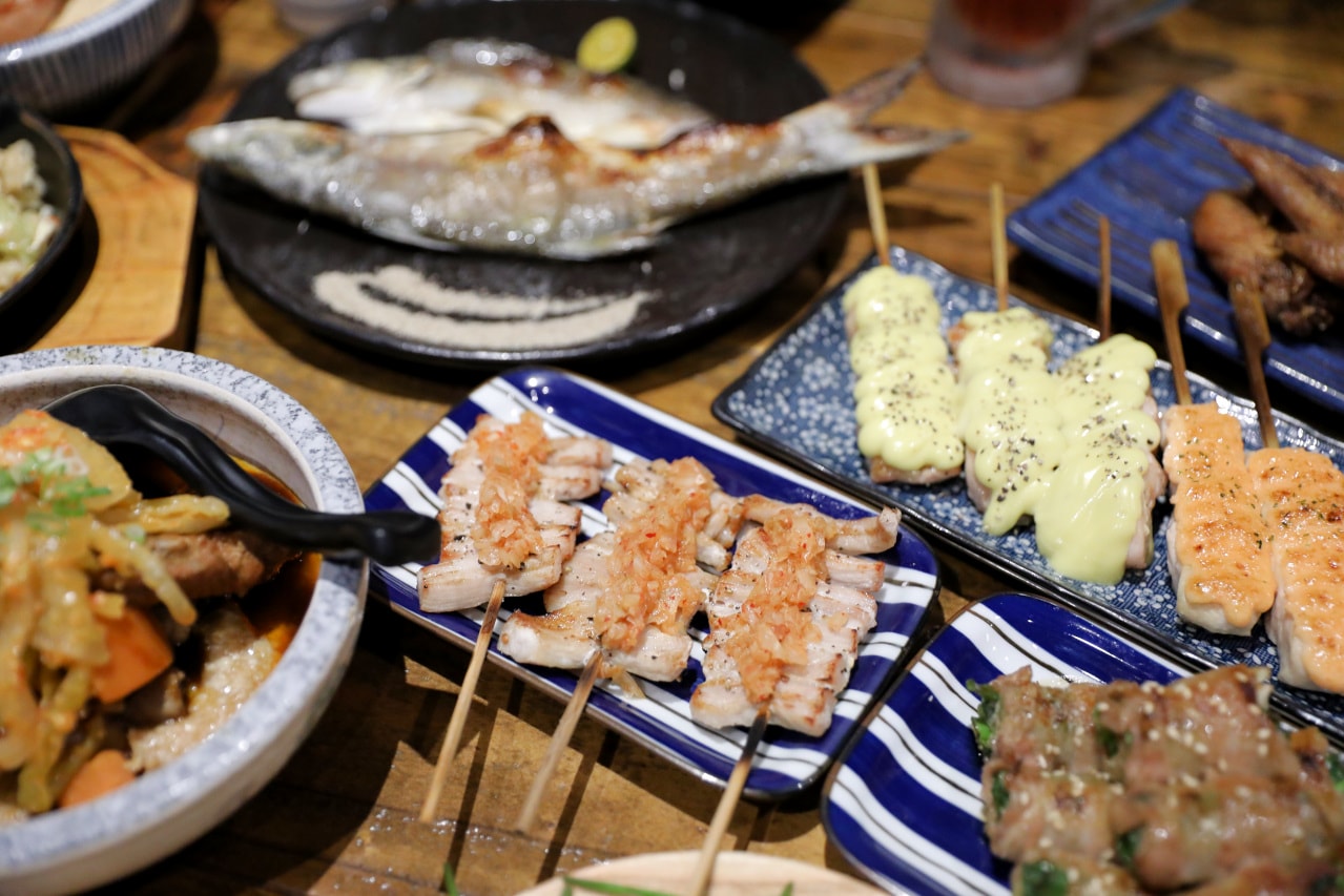 台北信義區日式居酒屋推薦! 激安の食事酒場(市府二號店)平價串燒+酒水無限暢飲,聚餐好地方~ - 第13張圖 台北信義區日式居酒屋推薦! 激安の食事酒場(市府二號店)平價串燒+酒水無限暢飲,聚餐好地方~
