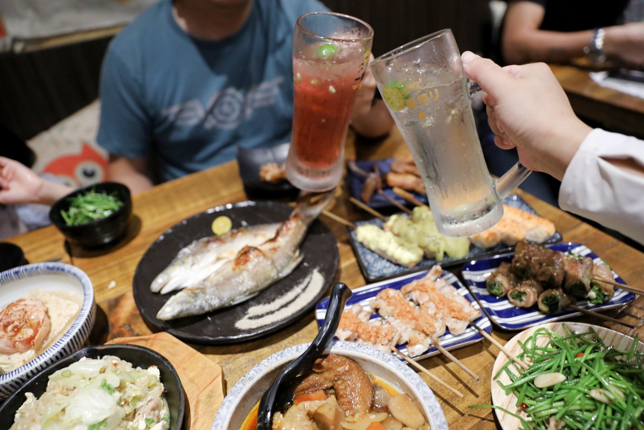 台北信義區日式居酒屋推薦! 激安の食事酒場(市府二號店)平價串燒+酒水無限暢飲,聚餐好地方~ - 第23張圖 台北信義區日式居酒屋推薦! 激安の食事酒場(市府二號店)平價串燒+酒水無限暢飲,聚餐好地方~