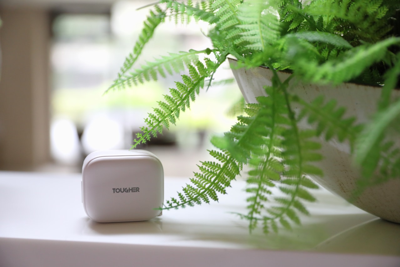 TOUGHER Gan 35W伸縮線電源供應器 自帶隱藏式 Type-C 伸縮拉線 輕巧便攜,旅用充電器推薦!