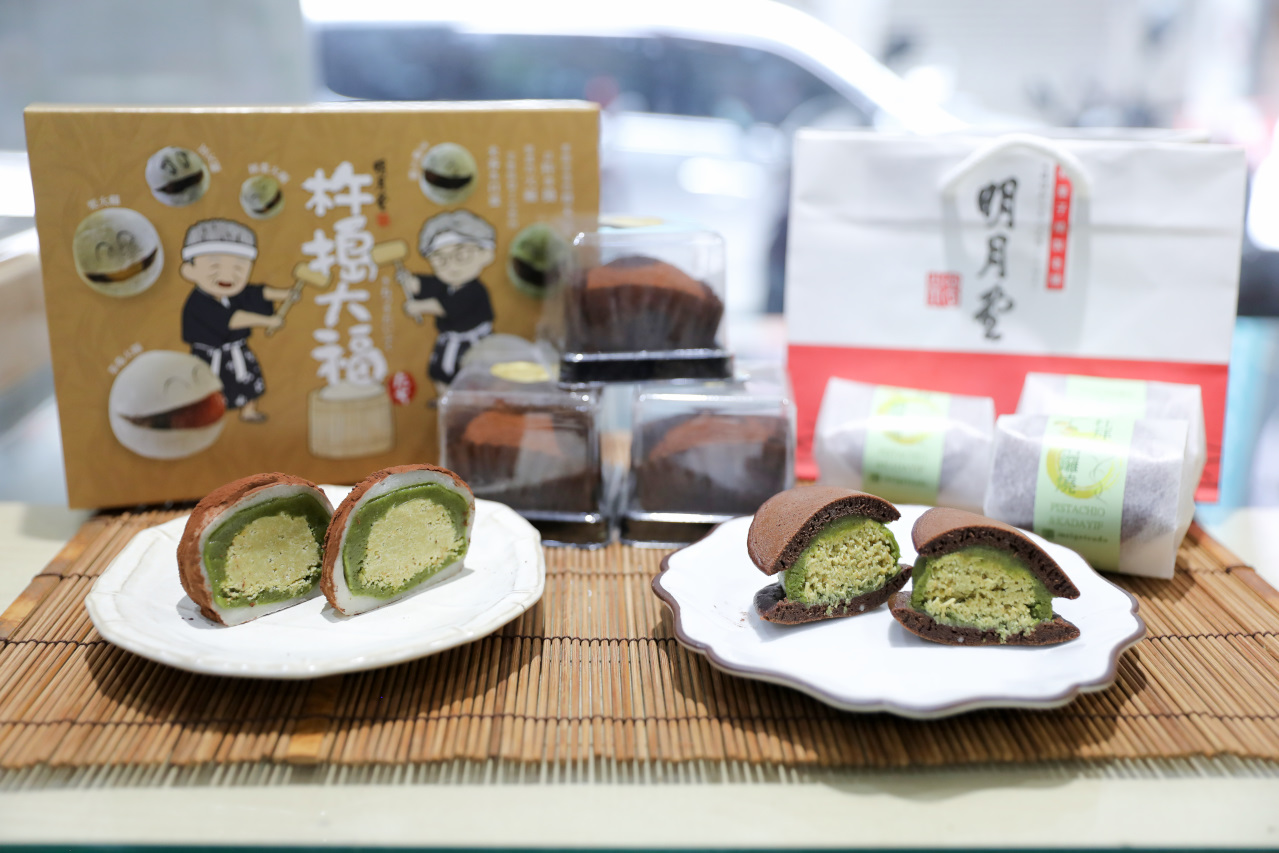 明月堂和菓子全新創新口味! 當日式傳統遇上中東網紅,杜拜巧克力大福、杜拜銅鑼燒,還有超驚艷蕨餅與牛皮推薦! - 第8張圖 明月堂和菓子全新創新口味! 當日式傳統遇上中東網紅,杜拜巧克力大福、杜拜銅鑼燒,還有超驚艷蕨餅與牛皮推薦!