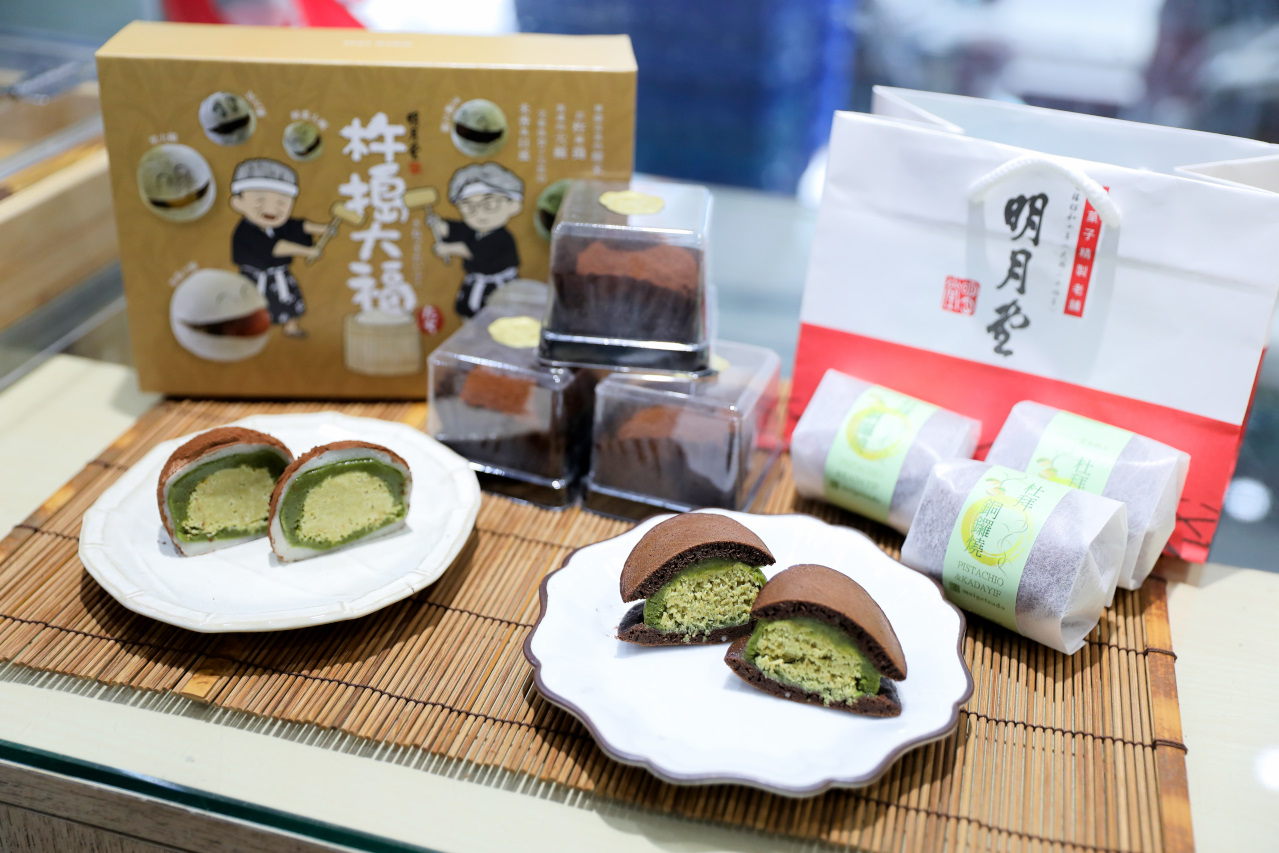 明月堂和菓子全新創新口味! 當日式傳統遇上中東網紅,杜拜巧克力大福、杜拜銅鑼燒,還有超驚艷蕨餅與牛皮推薦! - 第1張圖 明月堂和菓子全新創新口味! 當日式傳統遇上中東網紅,杜拜巧克力大福、杜拜銅鑼燒,還有超驚艷蕨餅與牛皮推薦!
