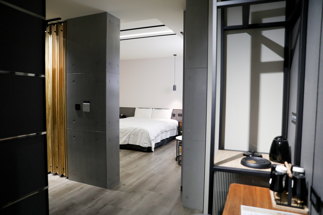 桃園Motel住宿推薦! IF漫旅館 超大浴缸+按摩椅 適合親子住宿 - 第5張圖 桃園Motel住宿推薦! IF漫旅館 超大浴缸+按摩椅 適合親子住宿