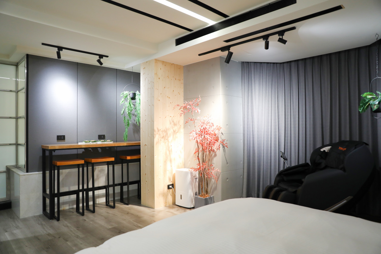 桃園Motel住宿推薦! IF漫旅館 超大浴缸+按摩椅 適合親子住宿 - 第8張圖 桃園Motel住宿推薦! IF漫旅館 超大浴缸+按摩椅 適合親子住宿