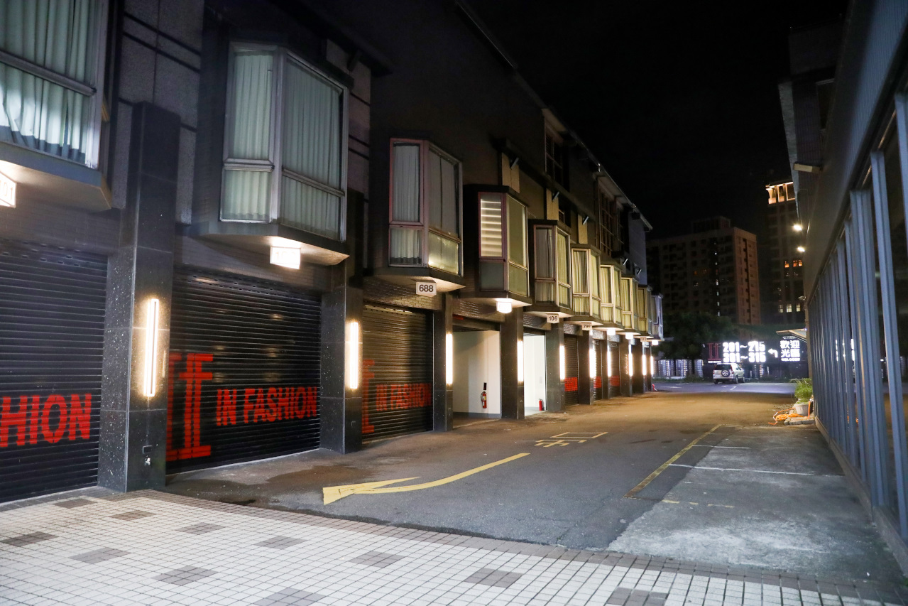 桃園Motel住宿推薦! IF漫旅館 超大浴缸+按摩椅 適合親子住宿 - 第4張圖 桃園Motel住宿推薦! IF漫旅館 超大浴缸+按摩椅 適合親子住宿