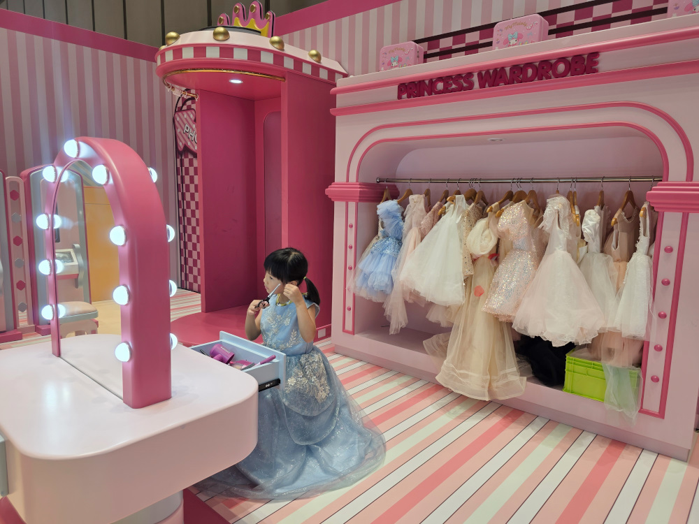 2026暑假限定室內遊樂園 MINI BOSS 職感RPG模擬城 職業體驗超好玩~ - 第1張圖 2026暑假限定室內遊樂園 MINI BOSS 職感RPG模擬城 職業體驗超好玩~