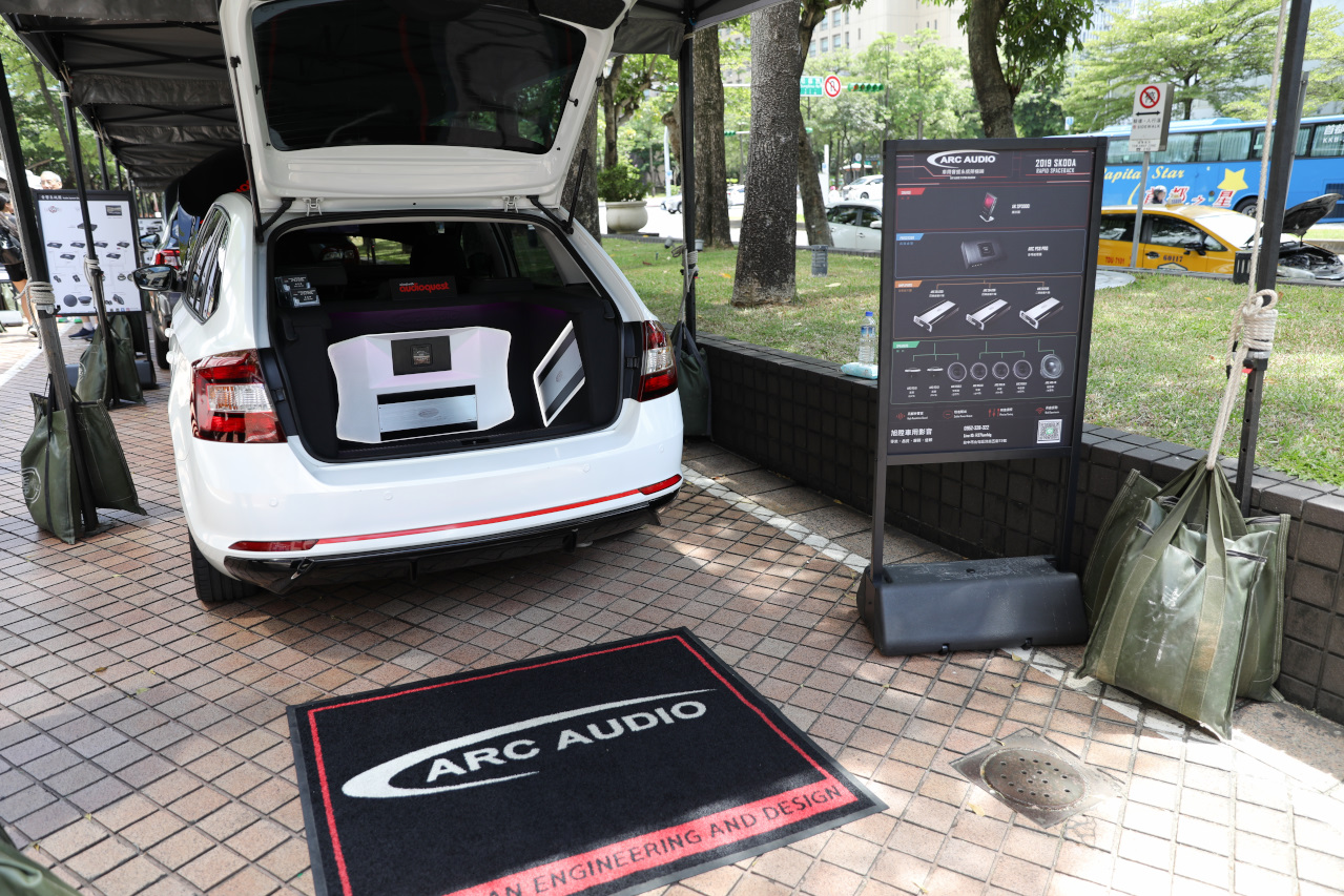 2026 TAA 國際 HI-END 音響大展 7輛頂級改裝示範車,把最好的聲音帶上路!